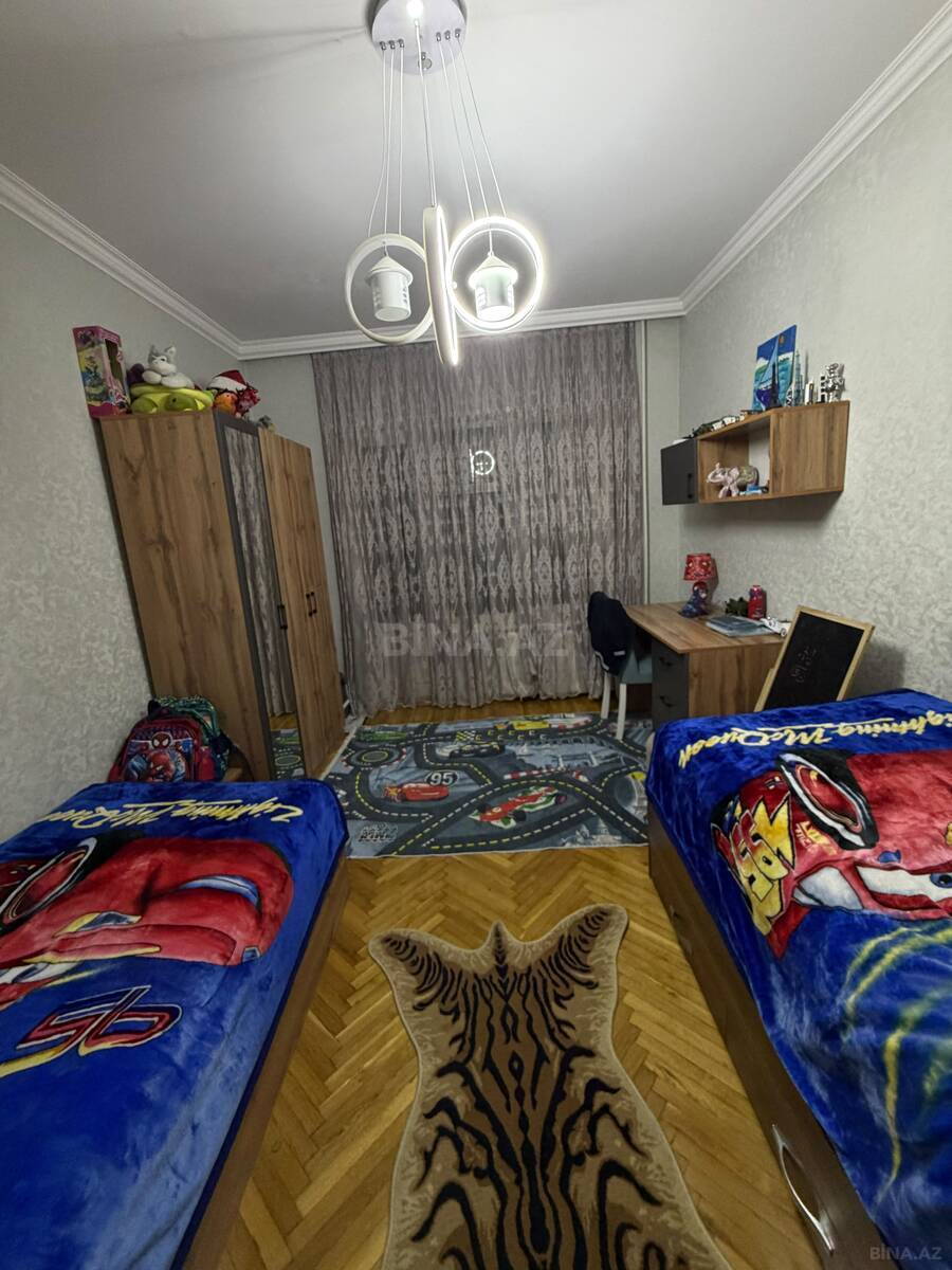 3 otaqlı Köhnə tikili, Həzi Aslanov m., Bakı