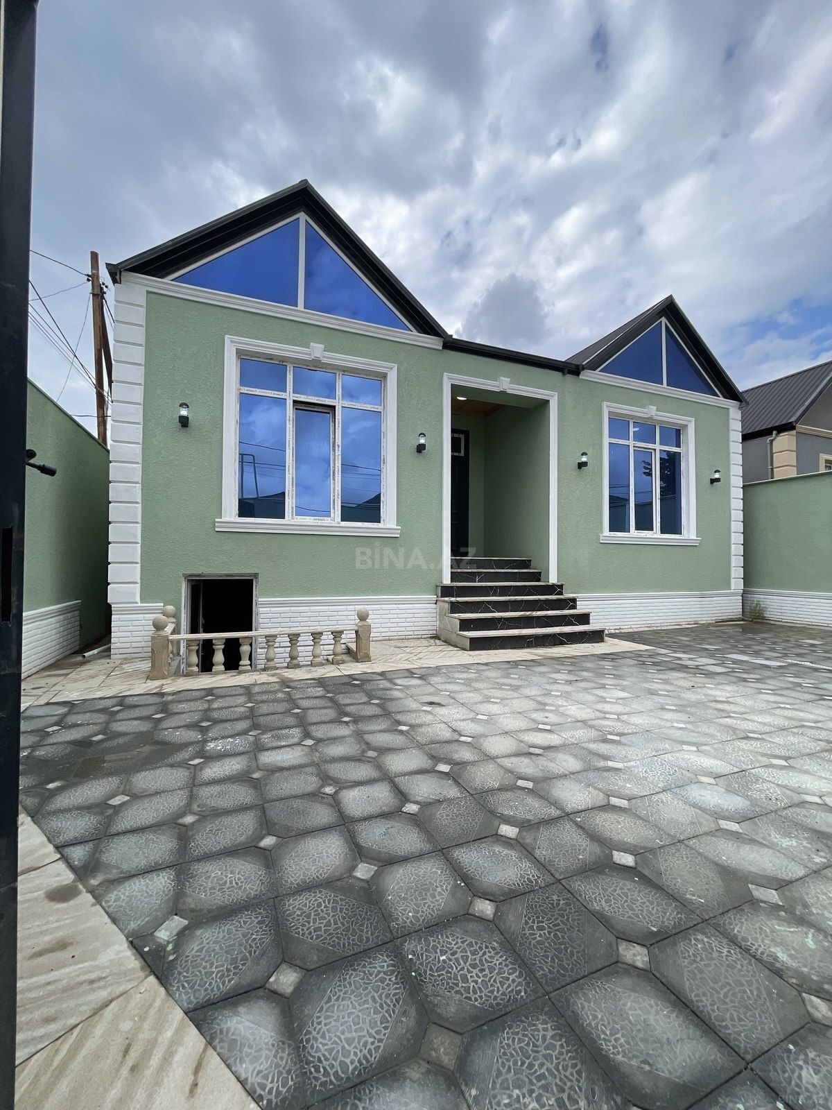 4 otaqlı Həyət evi/Bağ evi, Hövsan q., Bakı