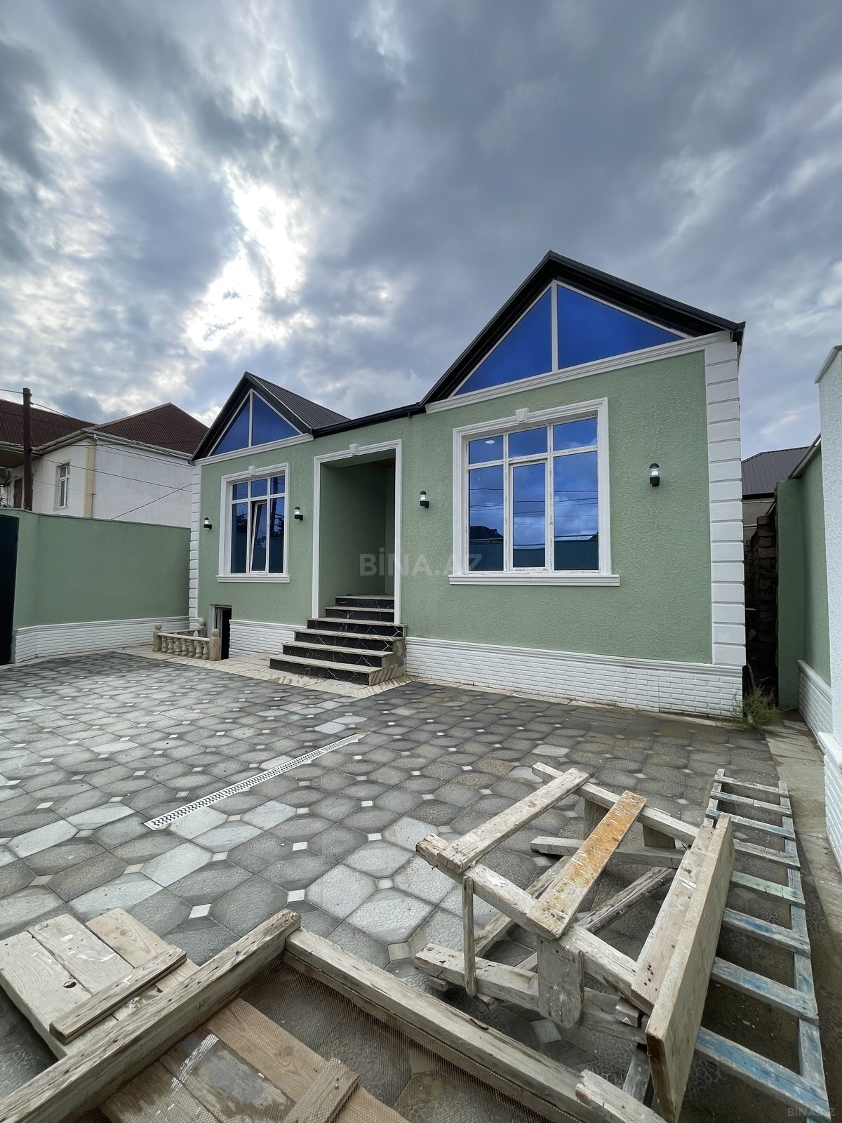 4 otaqlı Həyət evi/Bağ evi, Hövsan q., Bakı