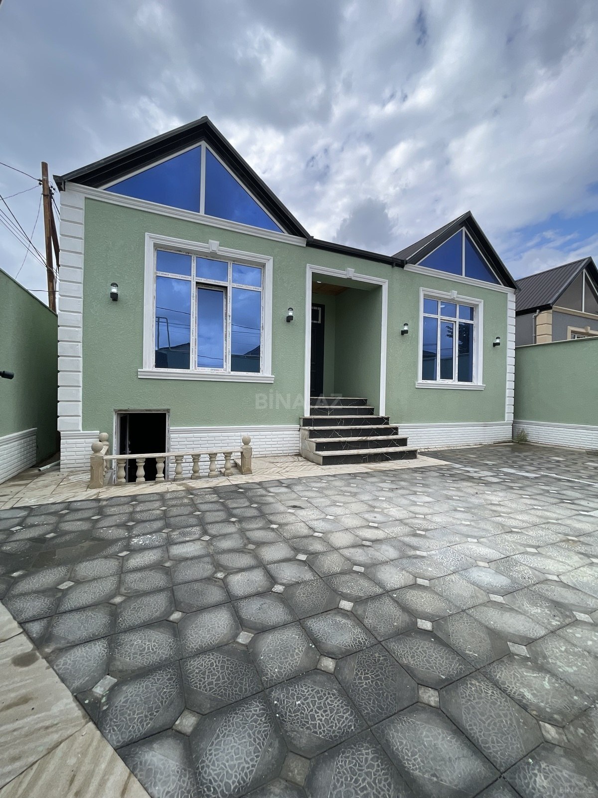4 otaqlı Həyət evi/Bağ evi, Hövsan q., Bakı