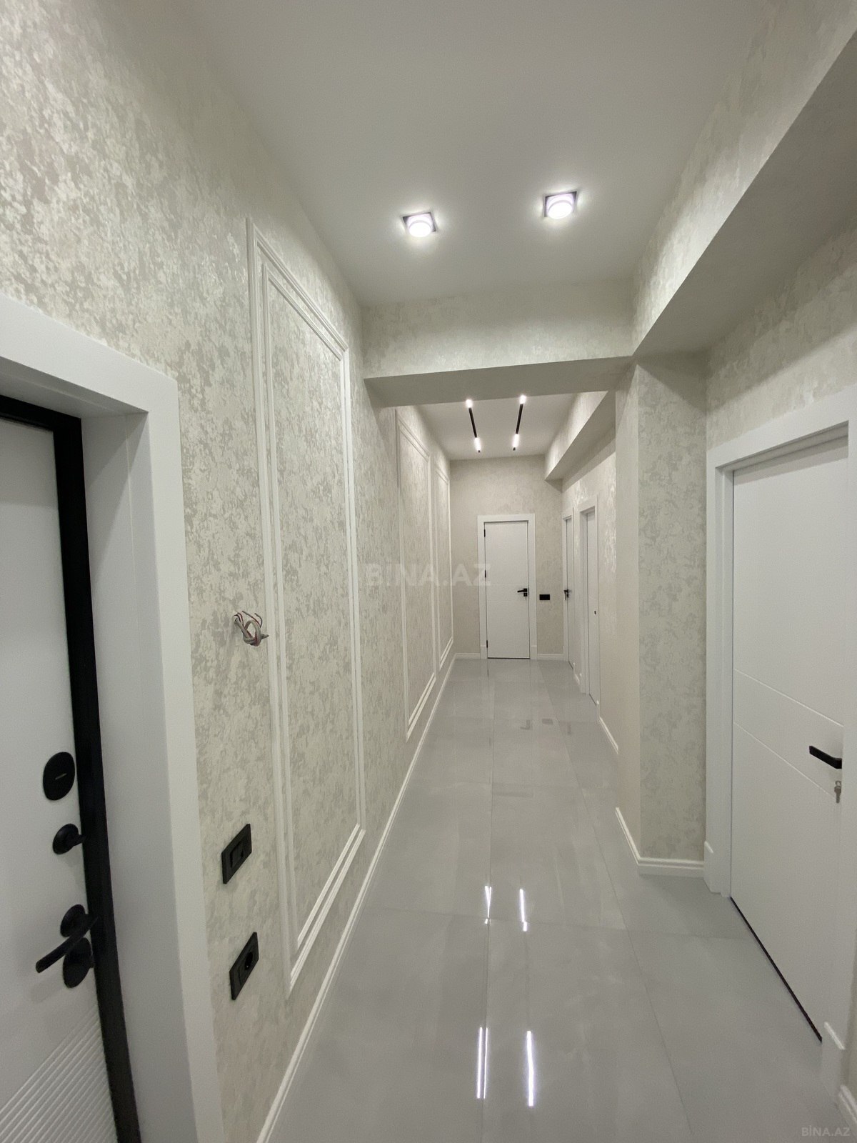 3 otaqlı Yeni tikili, Bakıxanov q., Bakı