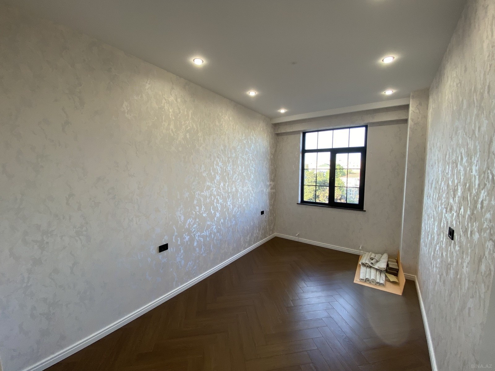 3 otaqlı Yeni tikili, Bakıxanov q., Bakı