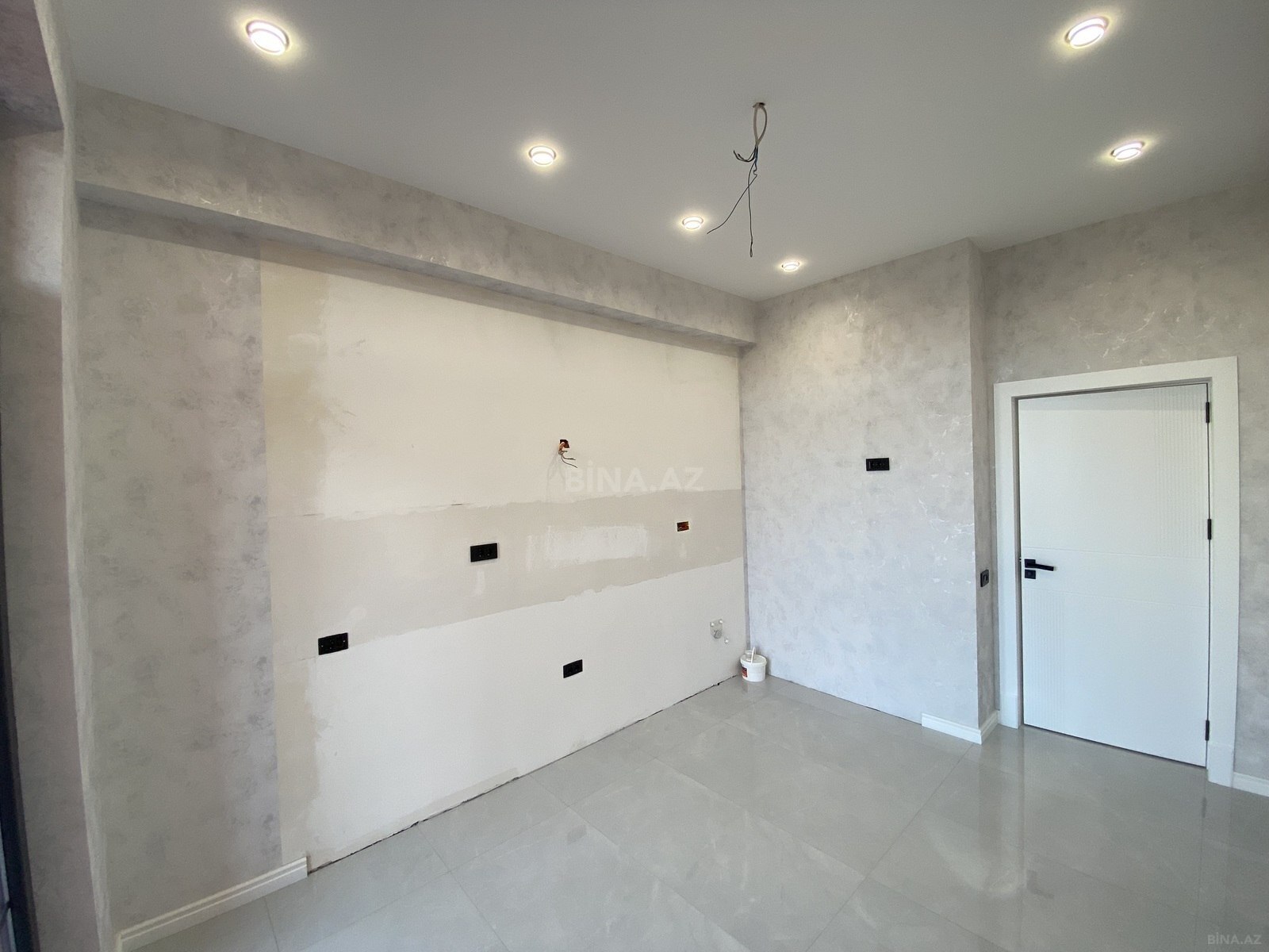 3 otaqlı Yeni tikili, Bakıxanov q., Bakı