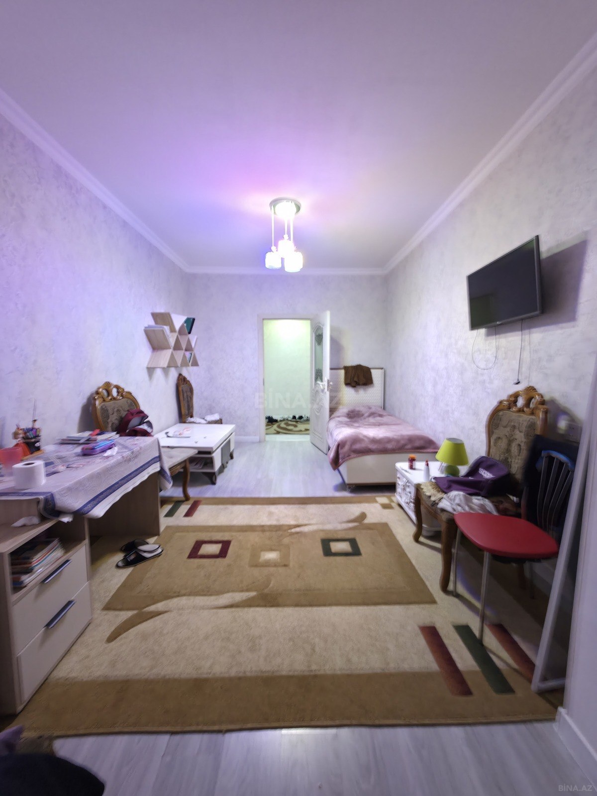 4 otaqlı Köhnə tikili, Bakıxanov q., Bakı
