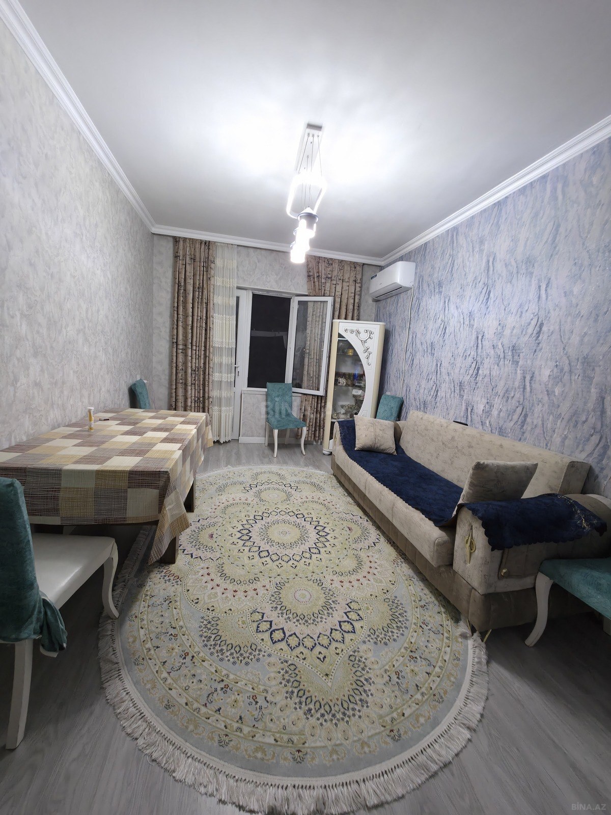 4 otaqlı Köhnə tikili, Bakıxanov q., Bakı