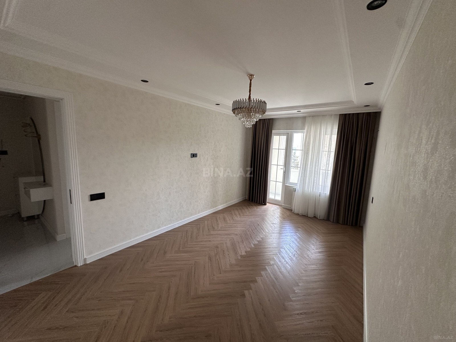 3 otaqlı Köhnə tikili, Azadlıq Prospekti m., Bakı