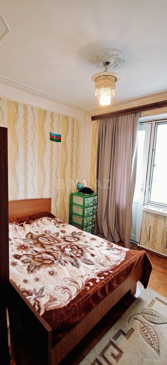 3 otaqlı Köhnə tikili, Xalqlar Dostluğu m., Bakı