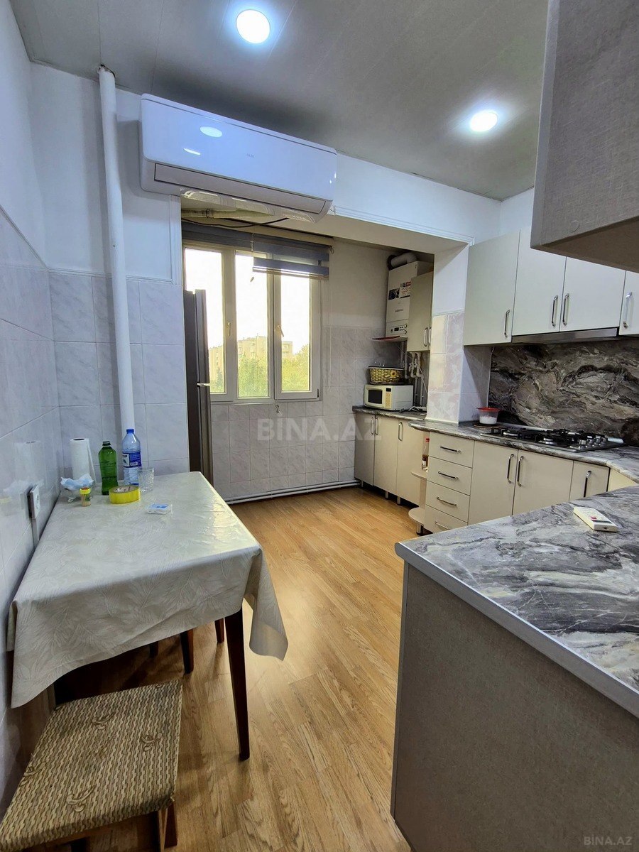 3 otaqlı Köhnə tikili, Əhmədli m., Bakı