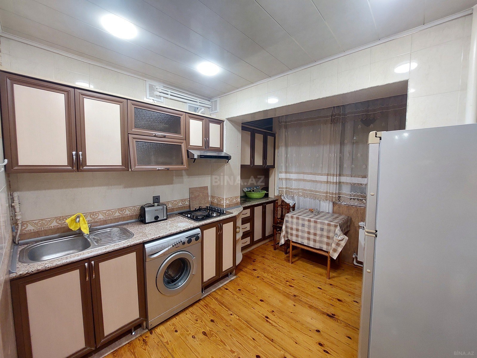 3 otaqlı Köhnə tikili, 7-ci mikrorayon q., Bakı