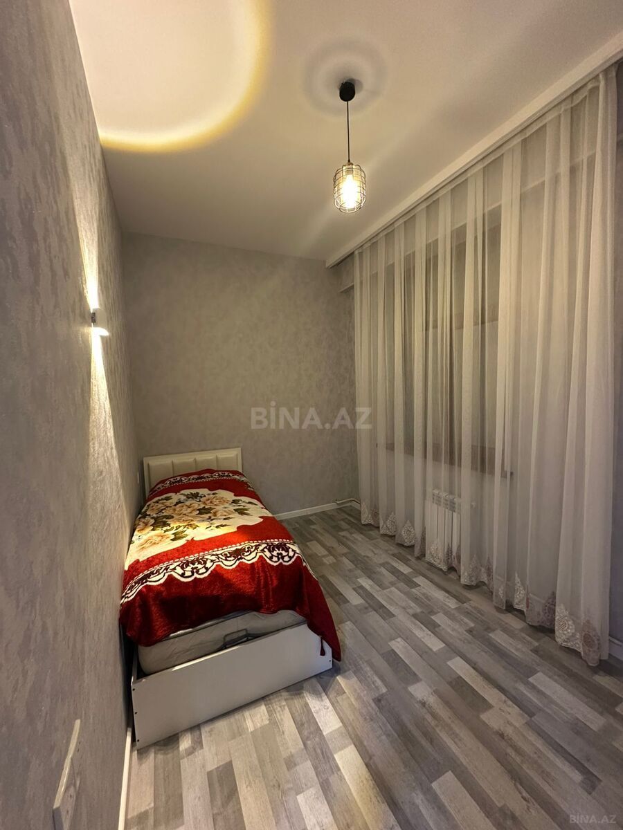 3 otaqlı Yeni tikili, Xırdalan
