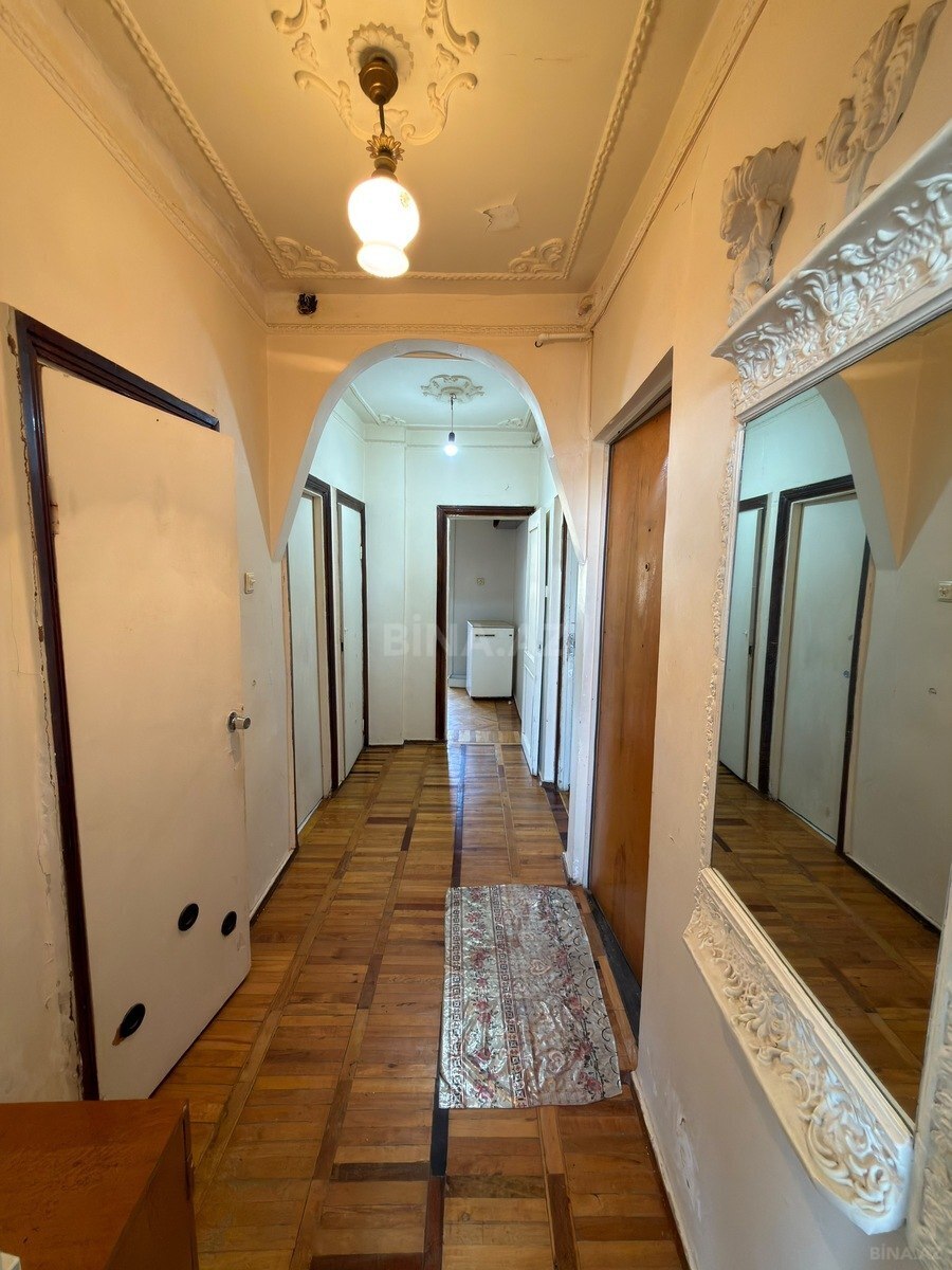 2 otaqlı Köhnə tikili, Əhmədli m., Bakı