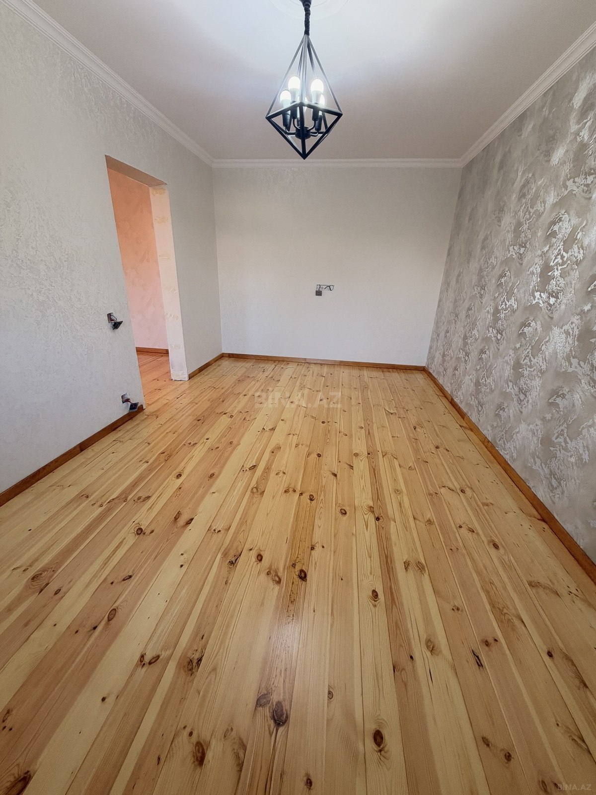 5 otaqlı Köhnə tikili, Gənclik m., Bakı