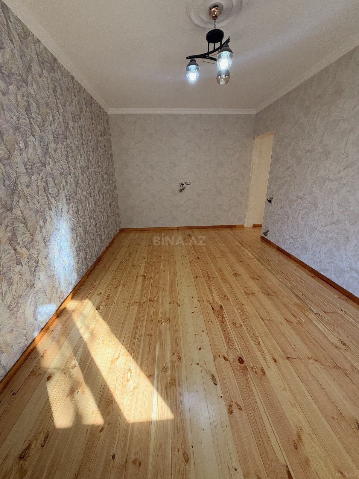 5 otaqlı Köhnə tikili, Gənclik m., Bakı