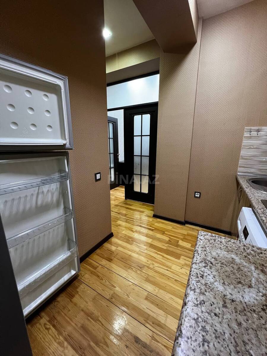 3 otaqlı Yeni tikili, Xırdalan