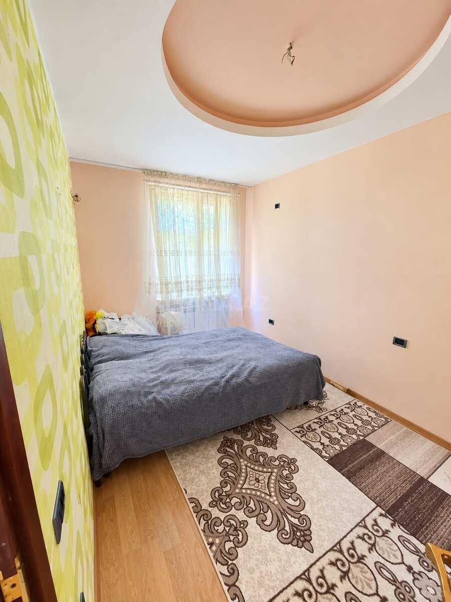 3 otaqlı Köhnə tikili, Elmlər Akademiyası m., Bakı
