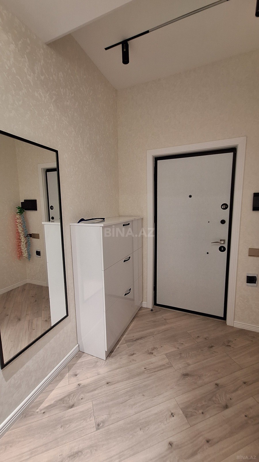 2 otaqlı Yeni tikili, Xırdalan