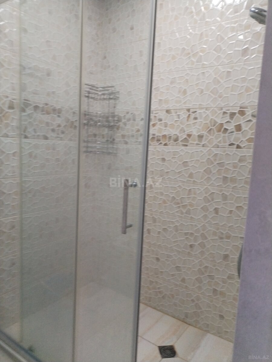 2 otaqlı Köhnə tikili, Qara Qarayev m., Bakı