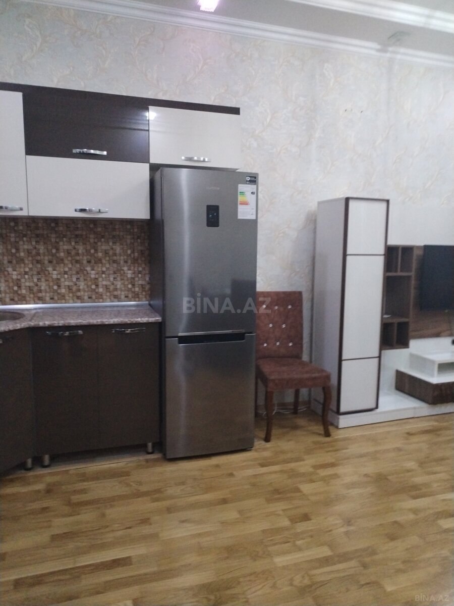 2 otaqlı Köhnə tikili, Qara Qarayev m., Bakı