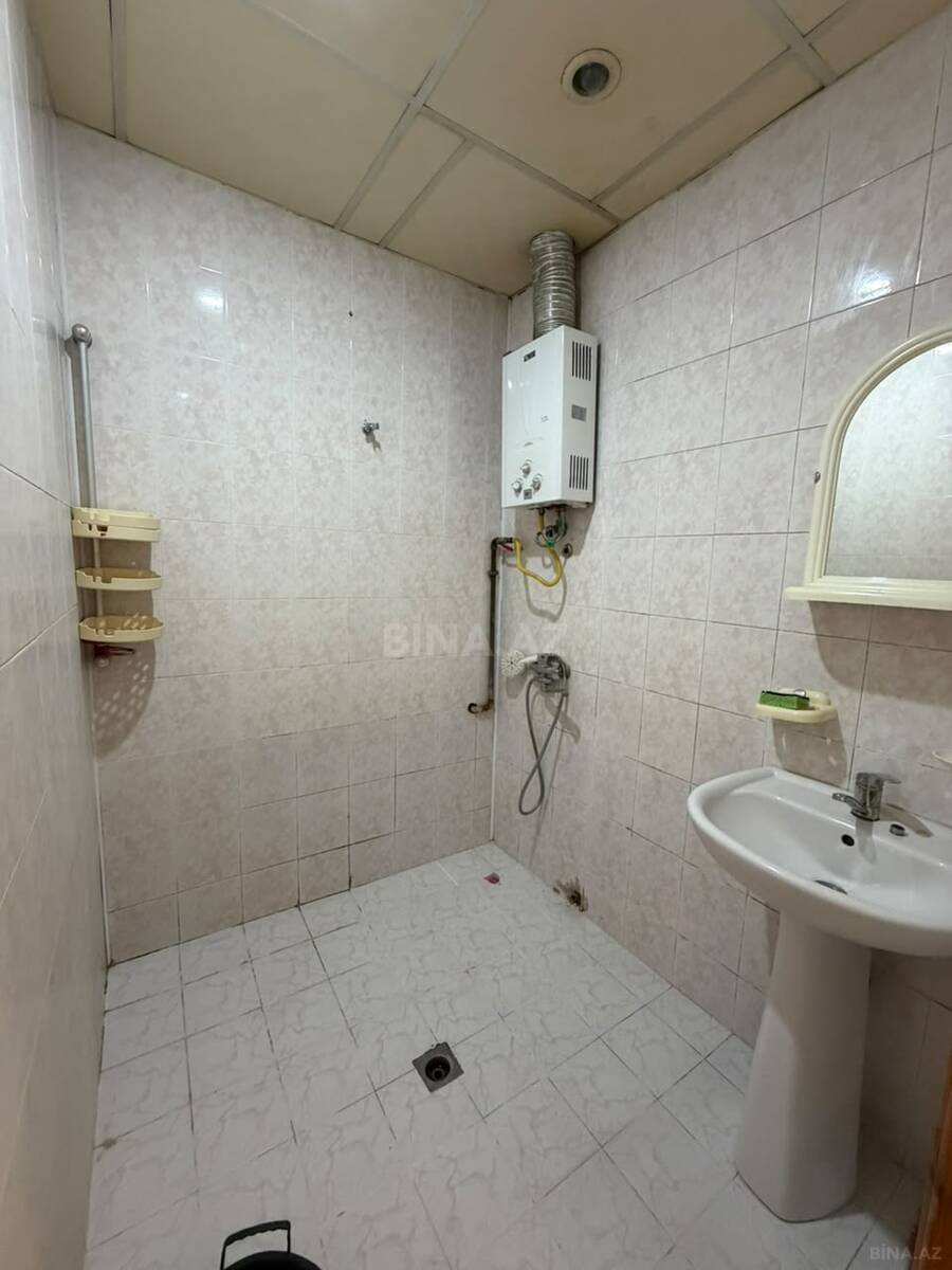 2 otaqlı Köhnə tikili, Memar Əcəmi m., Bakı