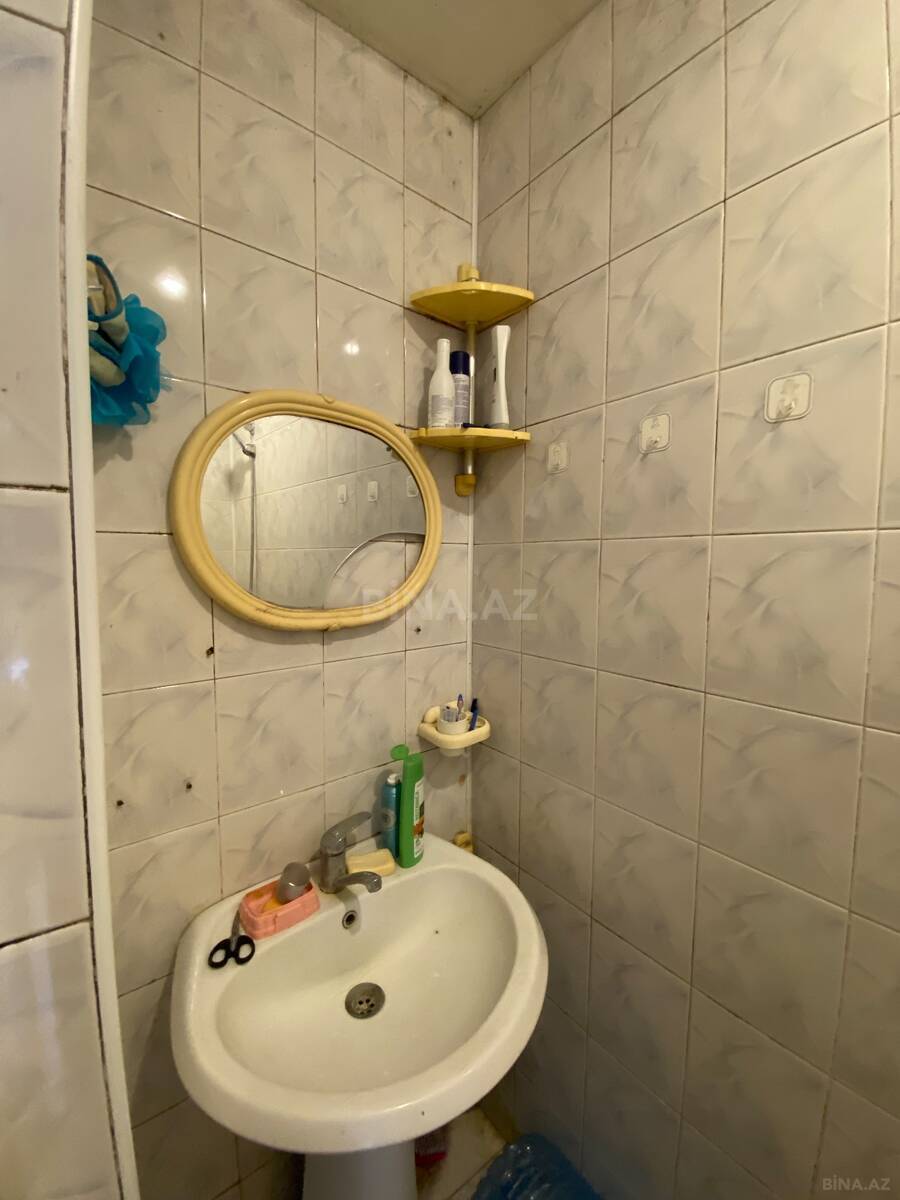 2 otaqlı Köhnə tikili, Memar Əcəmi m., Bakı