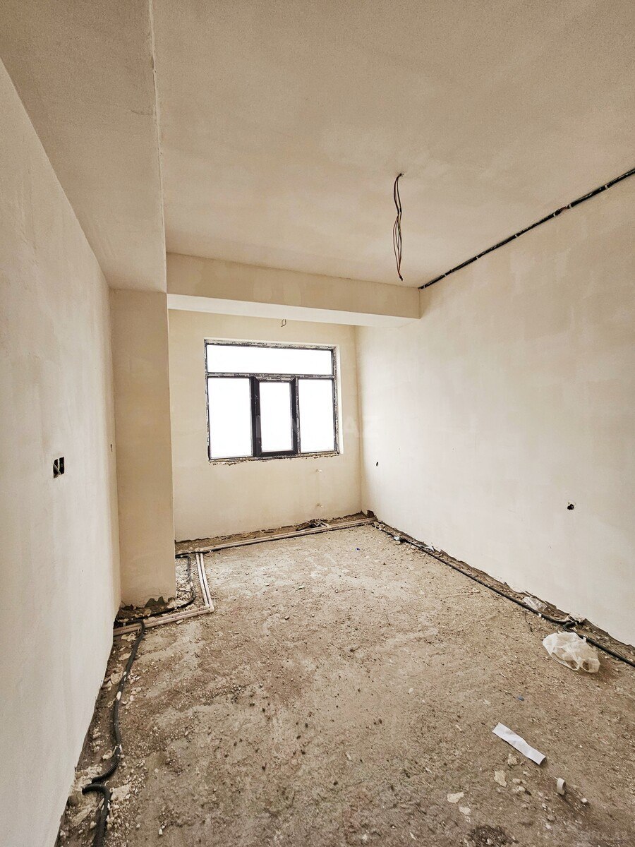 4 otaqlı Yeni tikili, Neftçilər m., Bakı