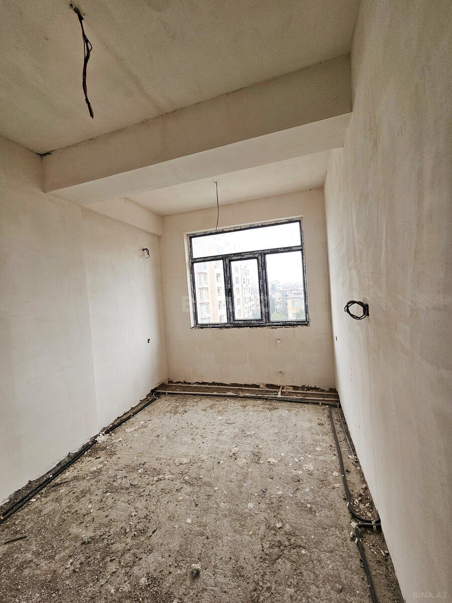 4 otaqlı Yeni tikili, Neftçilər m., Bakı