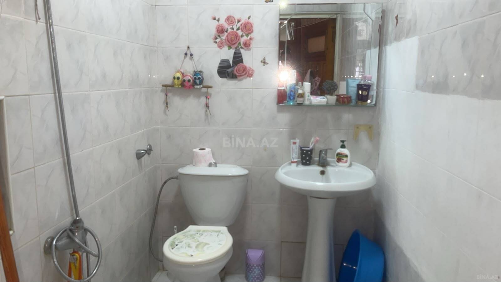 1 otaqlı Köhnə tikili, Nizami m., Bakı