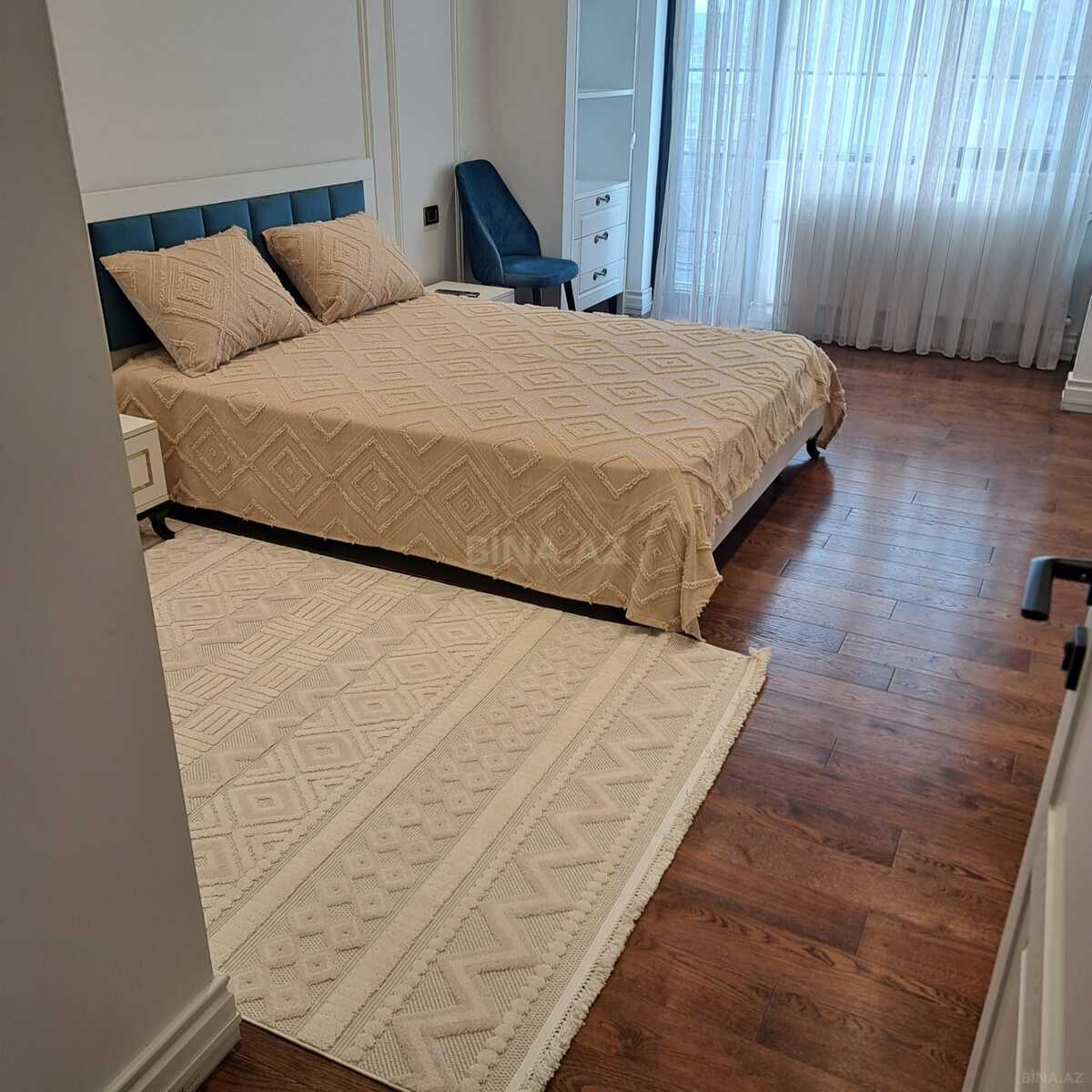 3 otaqlı Yeni tikili, Elmlər Akademiyası m., Bakı