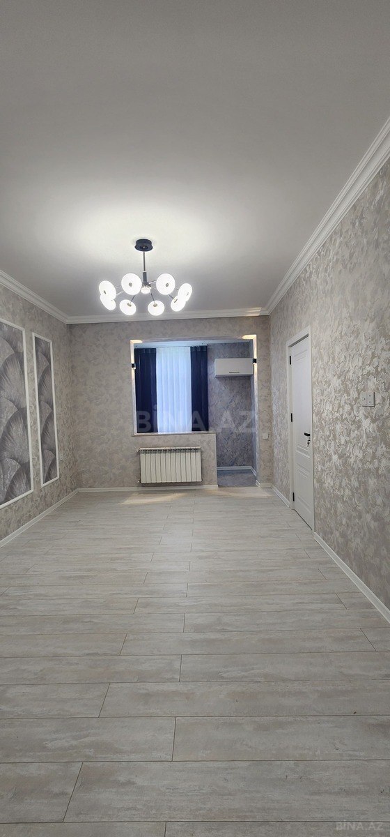 3 otaqlı Köhnə tikili, Memar Əcəmi m., Bakı