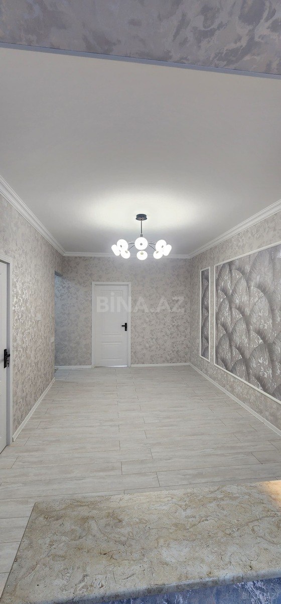 3 otaqlı Köhnə tikili, Memar Əcəmi m., Bakı