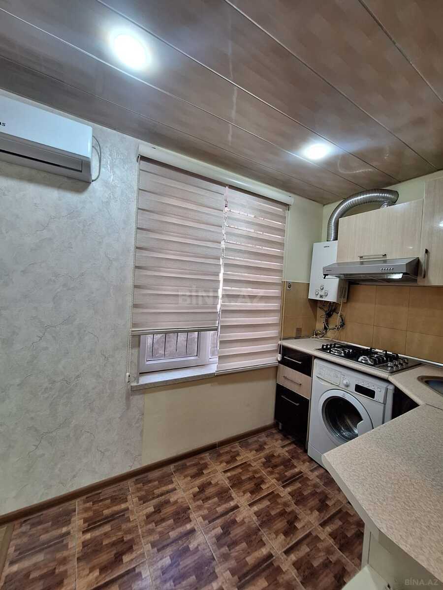 3 otaqlı Köhnə tikili, Elmlər Akademiyası m., Bakı