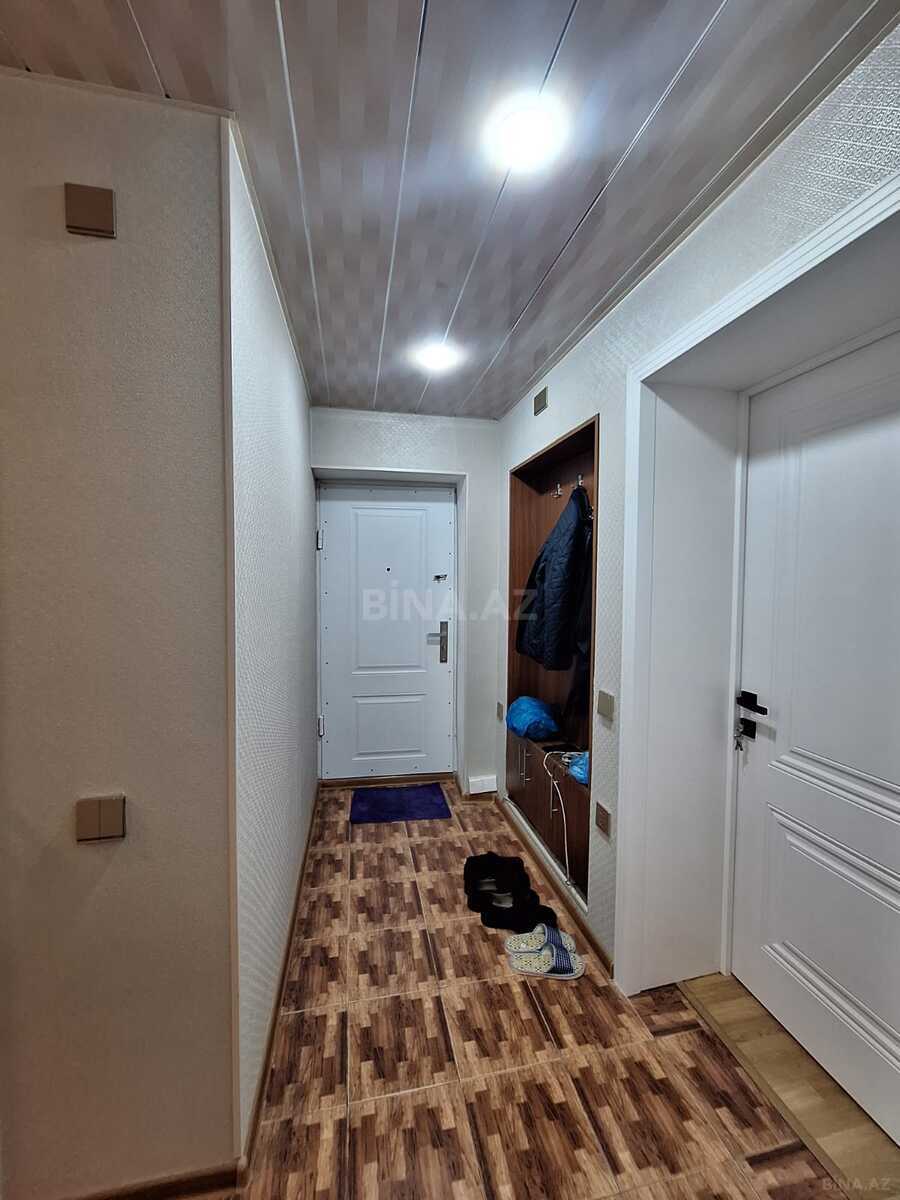 3 otaqlı Köhnə tikili, Elmlər Akademiyası m., Bakı