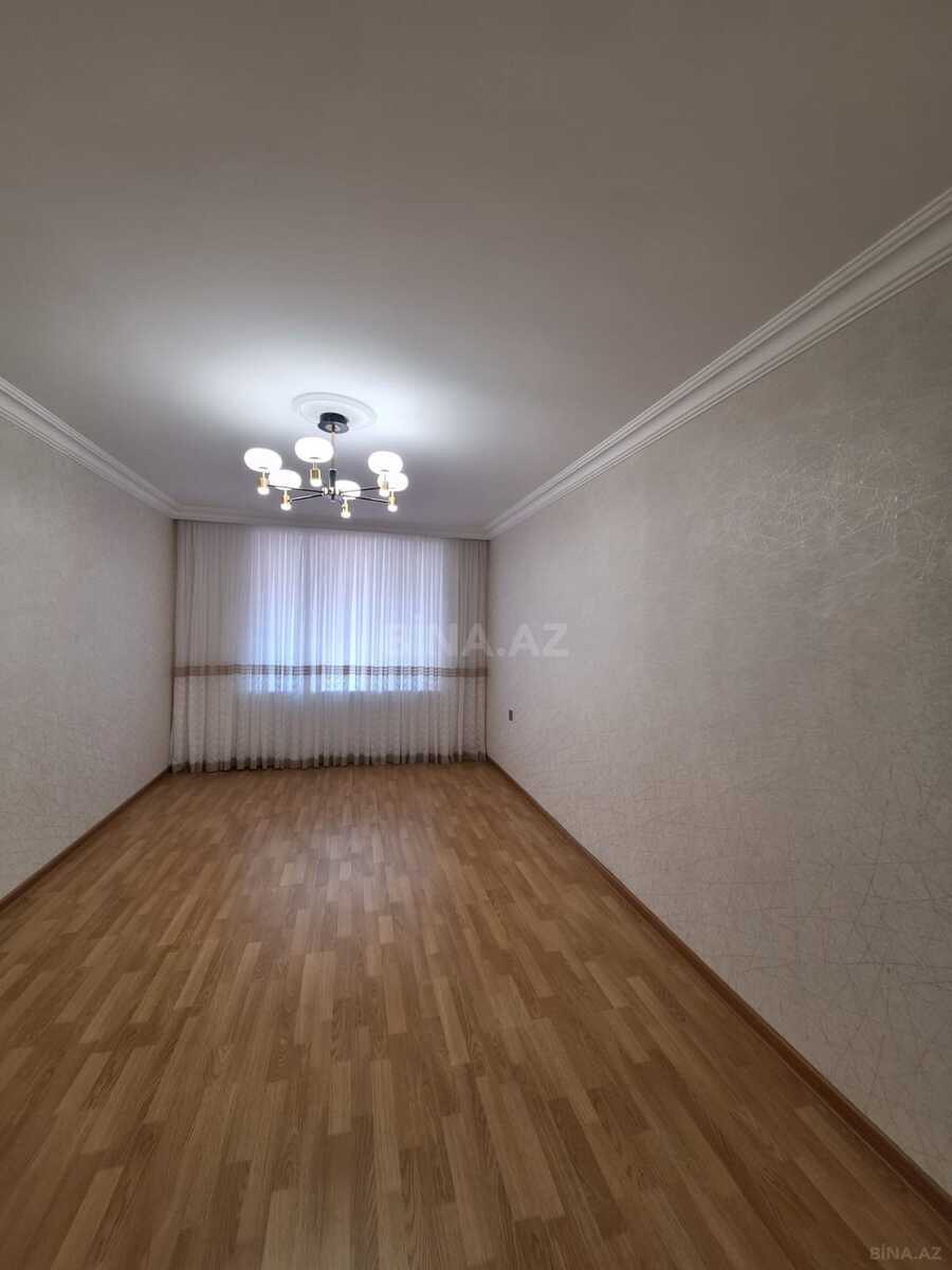 3 otaqlı Köhnə tikili, Elmlər Akademiyası m., Bakı