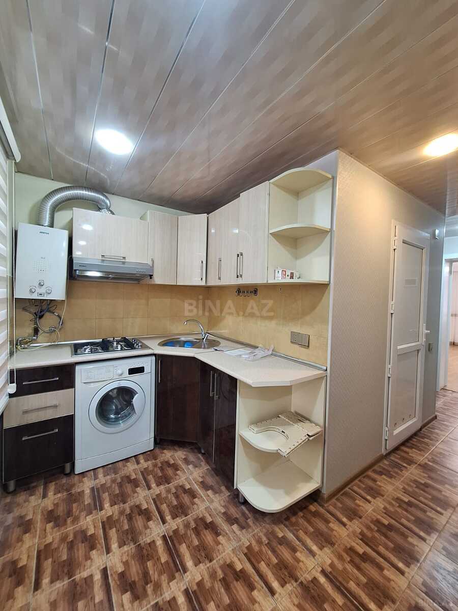 3 otaqlı Köhnə tikili, Elmlər Akademiyası m., Bakı