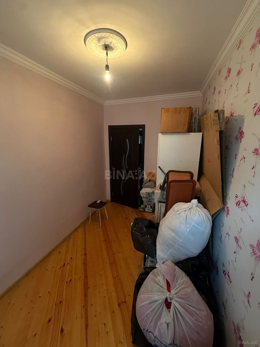 3 otaqlı Köhnə tikili, Həzi Aslanov m., Bakı