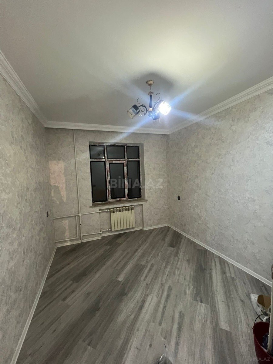 3 otaqlı Köhnə tikili, Qaraçuxur q., Bakı