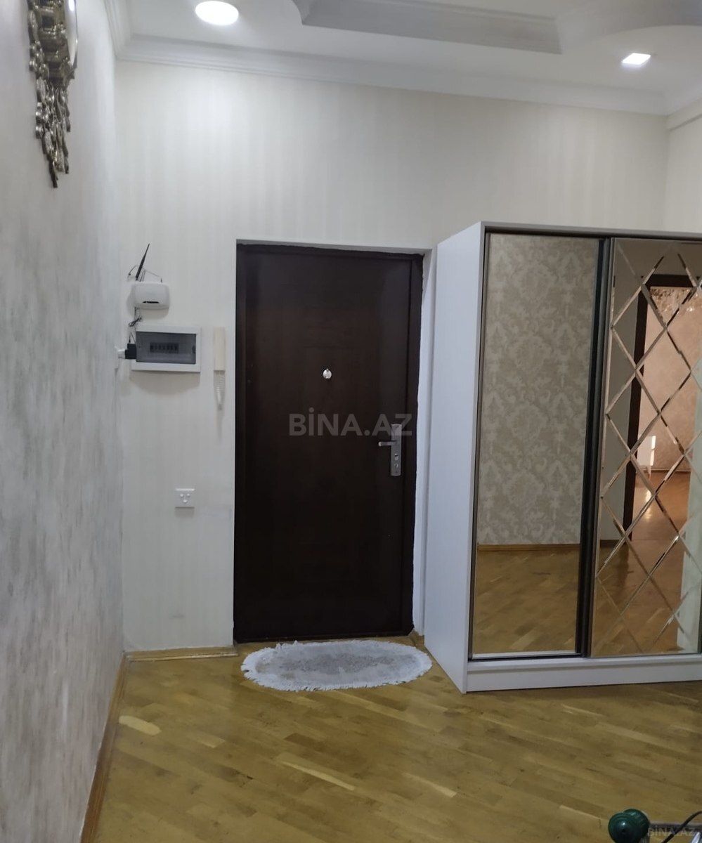 3 otaqlı Yeni tikili, Xırdalan