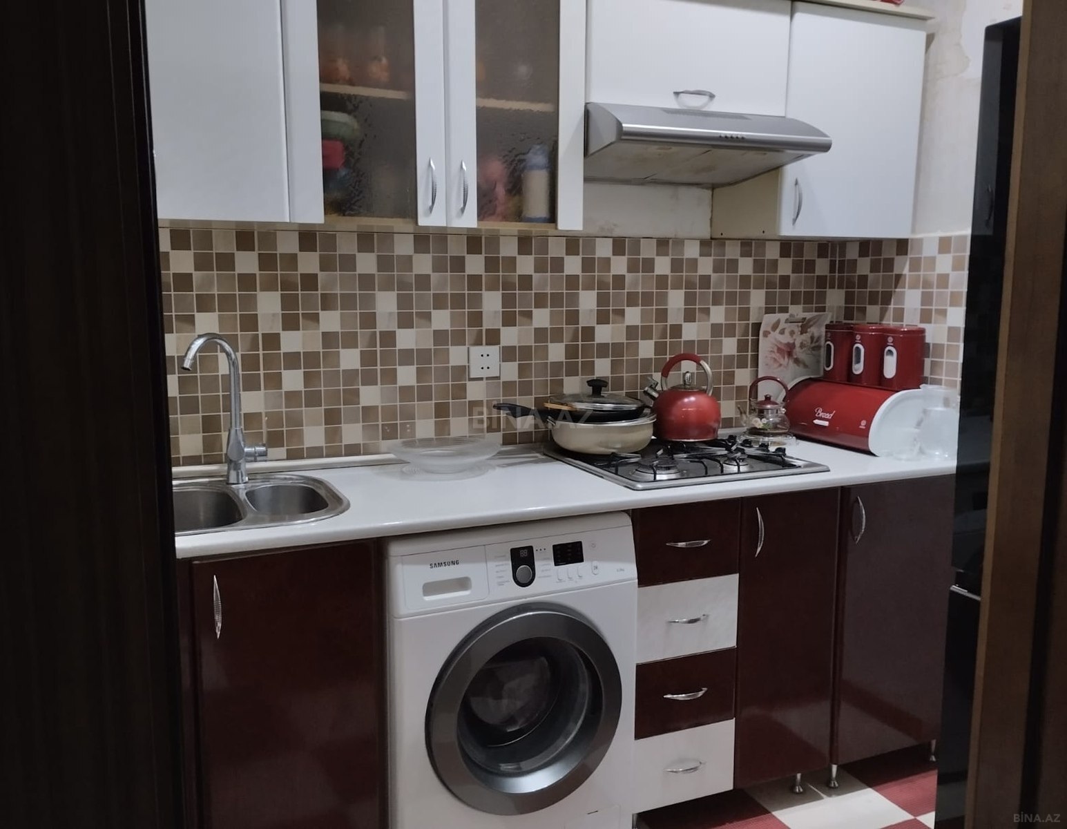 3 otaqlı Yeni tikili, Xırdalan