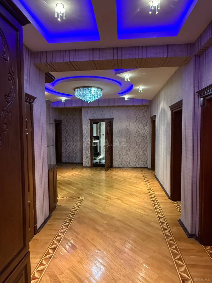 4 otaqlı Yeni tikili, 8 Noyabr m., Bakı