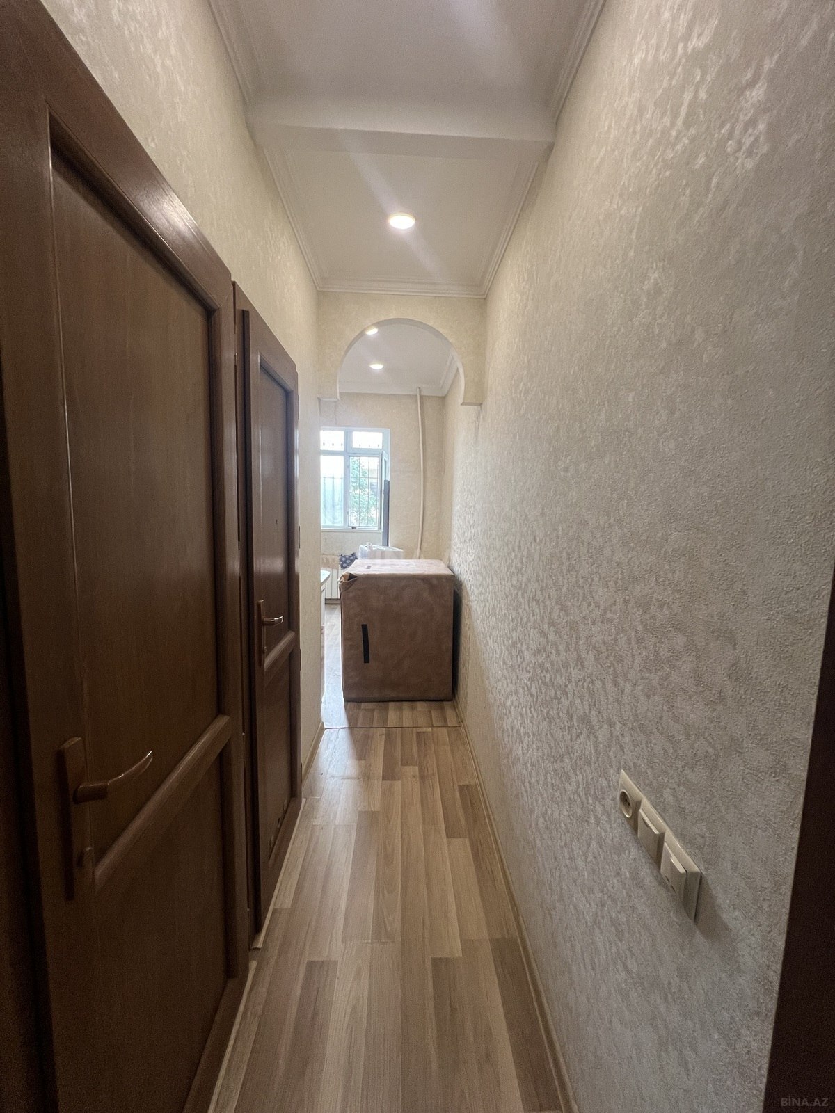 3 otaqlı Köhnə tikili, Gənclik m., Bakı