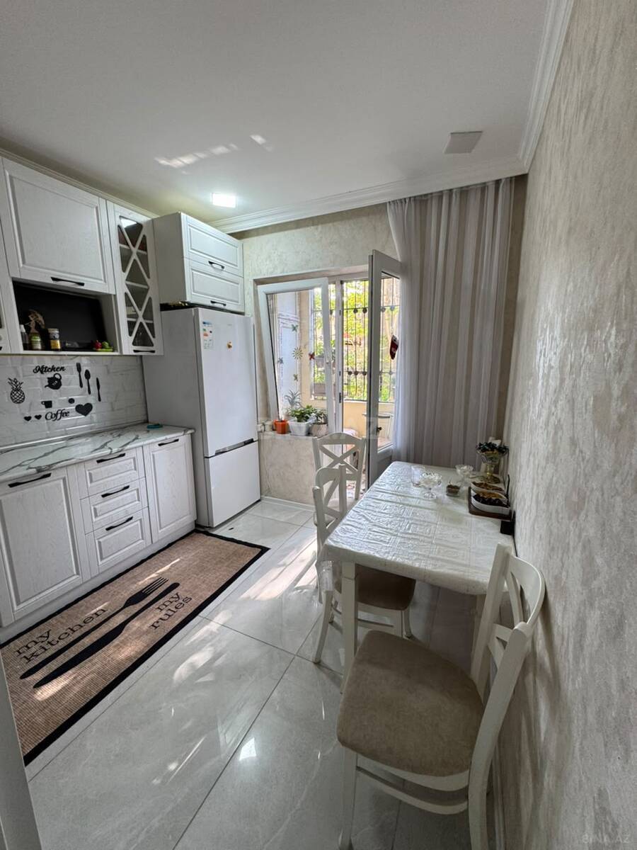 2 otaqlı Köhnə tikili, İnşaatçılar m., Bakı