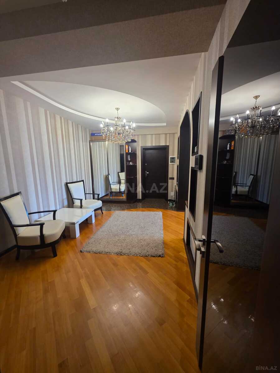 3 otaqlı Yeni tikili, Nizami m., Bakı