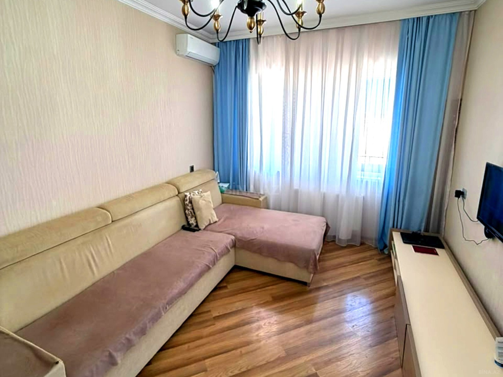 2 otaqlı Köhnə tikili, Neftçilər m., Bakı