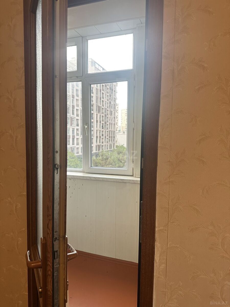 2 otaqlı Köhnə tikili, Gənclik m., Bakı