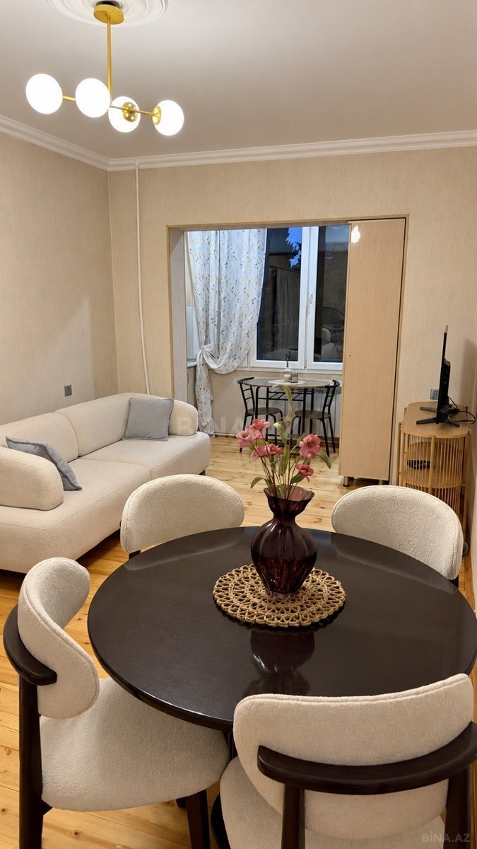 2 otaqlı Köhnə tikili, Azadlıq Prospekti m., Bakı