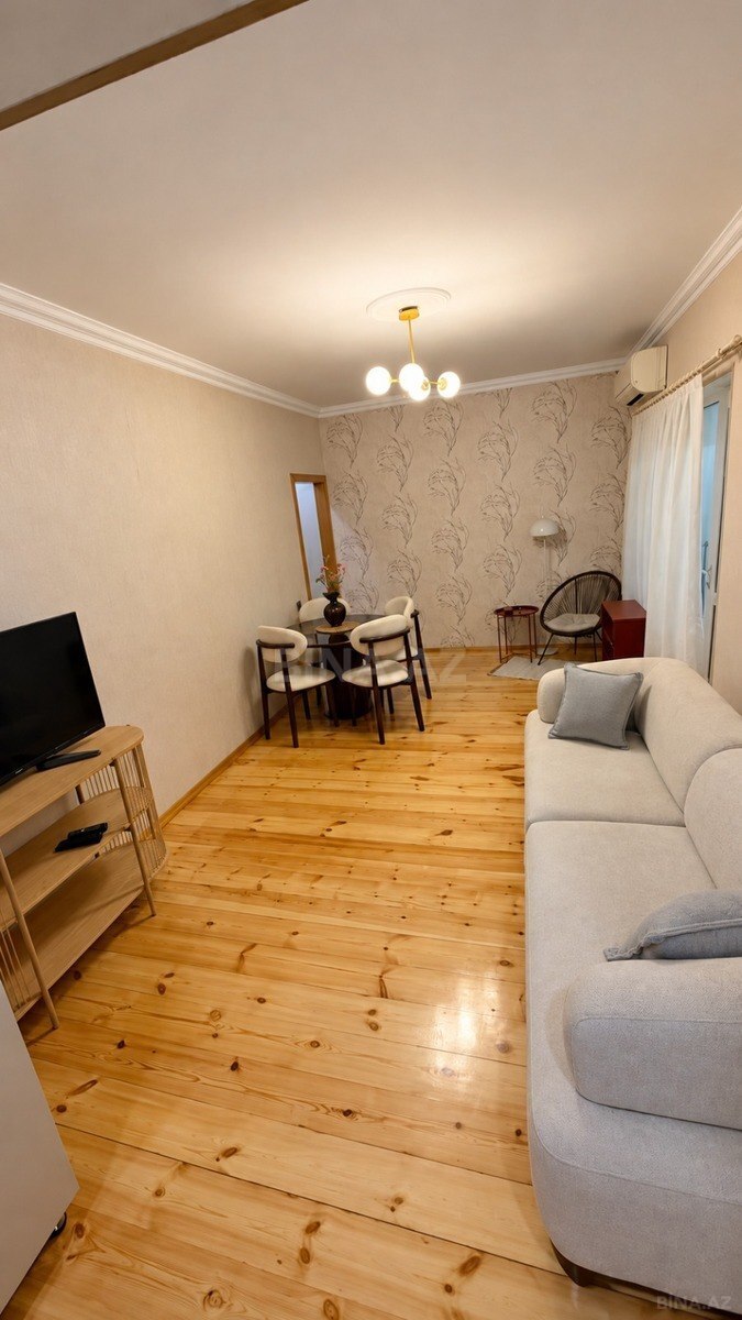 2 otaqlı Köhnə tikili, Azadlıq Prospekti m., Bakı