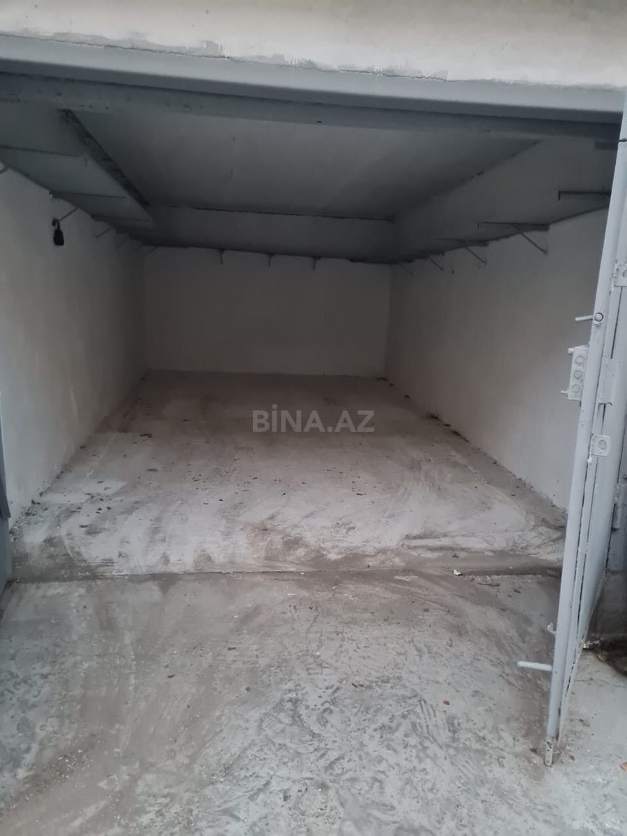 Qaraj İnşaatçılar m., Bakı