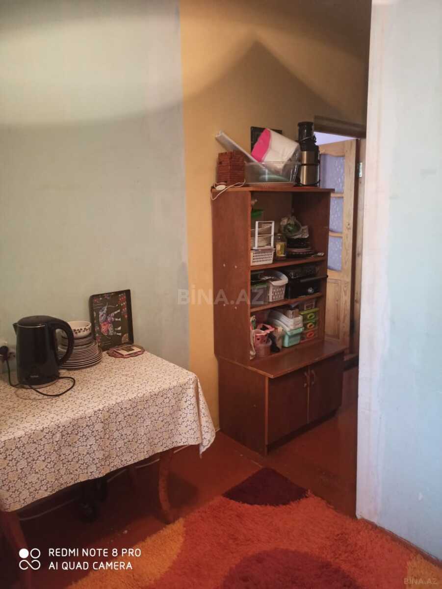 3 otaqlı Köhnə tikili, Həzi Aslanov m., Bakı