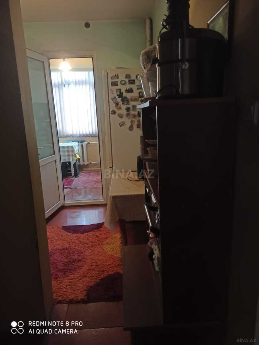 3 otaqlı Köhnə tikili, Həzi Aslanov m., Bakı