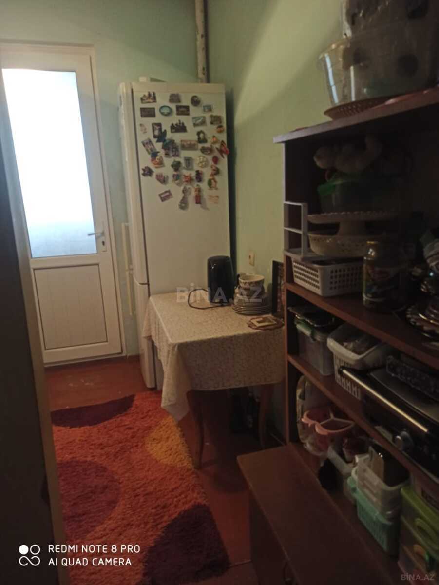 3 otaqlı Köhnə tikili, Həzi Aslanov m., Bakı